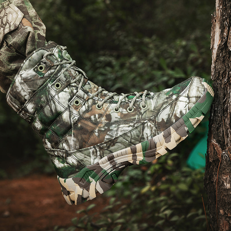 Men's Lightweight Camouflage Boots For All Terrain Hiking And Adventure - Parry's Picks