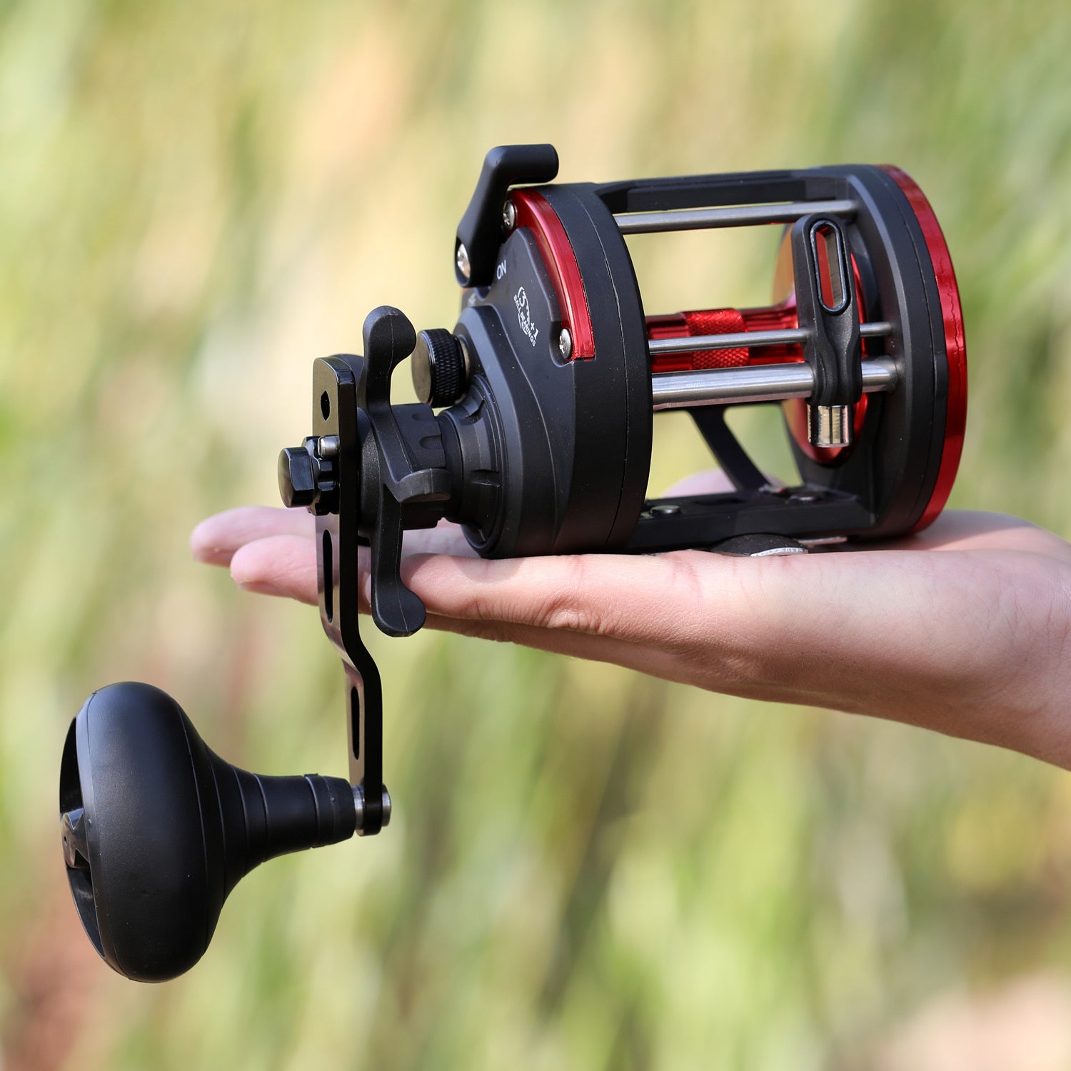 Ambidextrous Baitcasting Reel for Trolling and Drum Fishing - Parry's Picks
