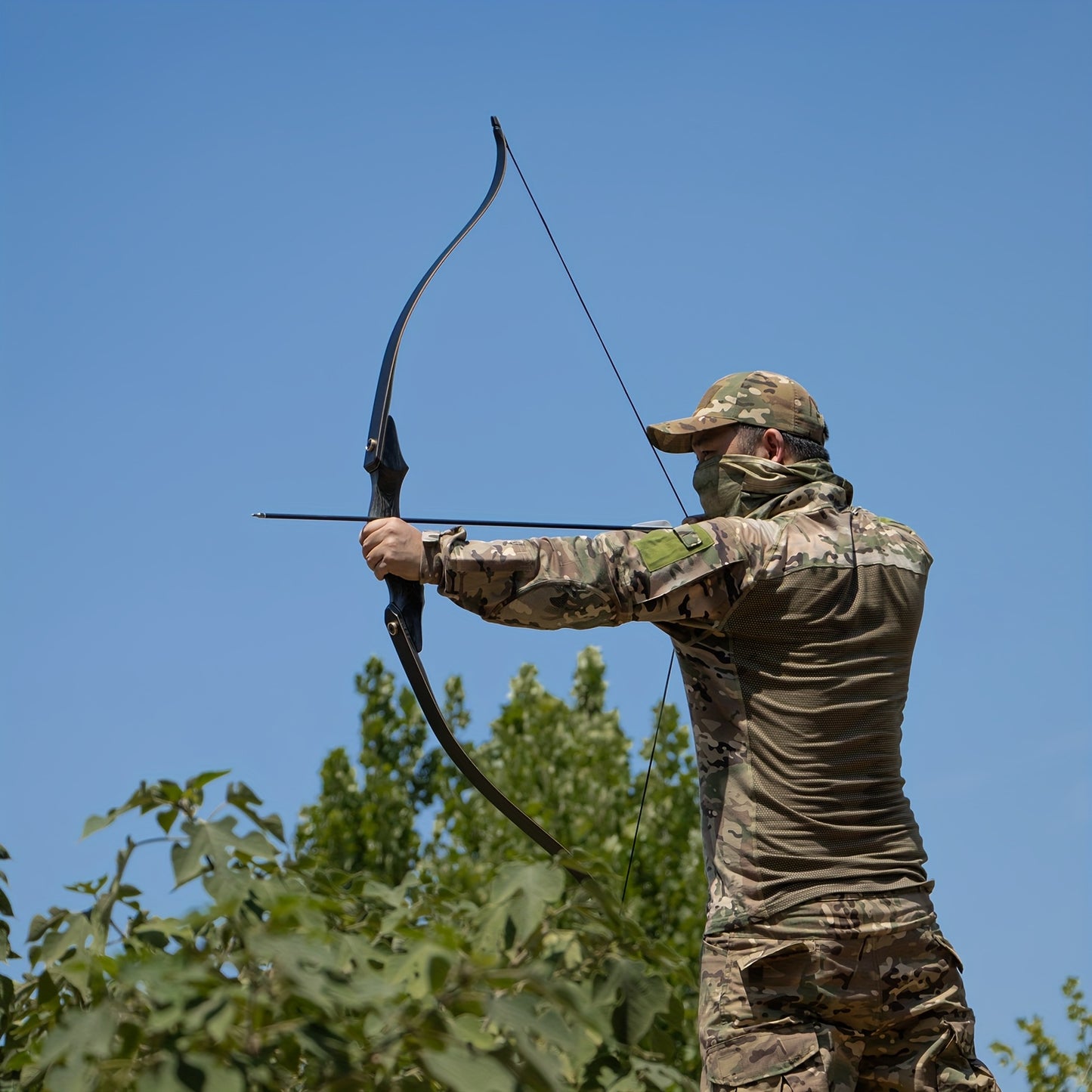 1pc Right-Handed Wooden Recurve Bow Set for Adults - 60" Takedown Archery Bow with 30-50lbs Pull, Ideal for Hunting and Target Practice - For Archery Enthusiasts - Suitable for Independence Day, Labor Day, Father'S Day