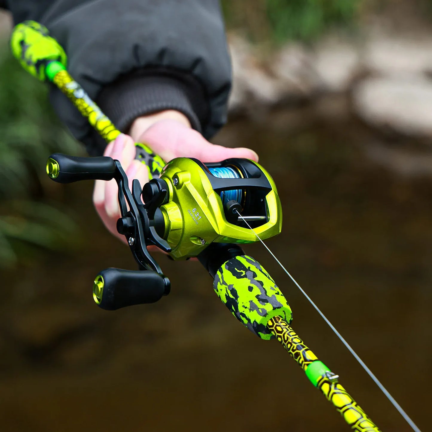 Sougayilang Baitcasting Rod and Reel Combo 30 Ton Carbon Fiber for Bass