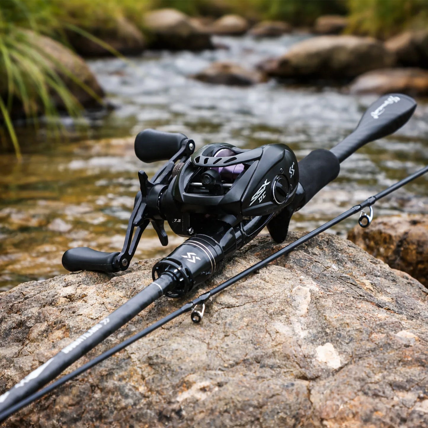 Sougayilang DC Baitcasting Reel And Carbon Rod Combo 7.2 To 1 Gear Ratio